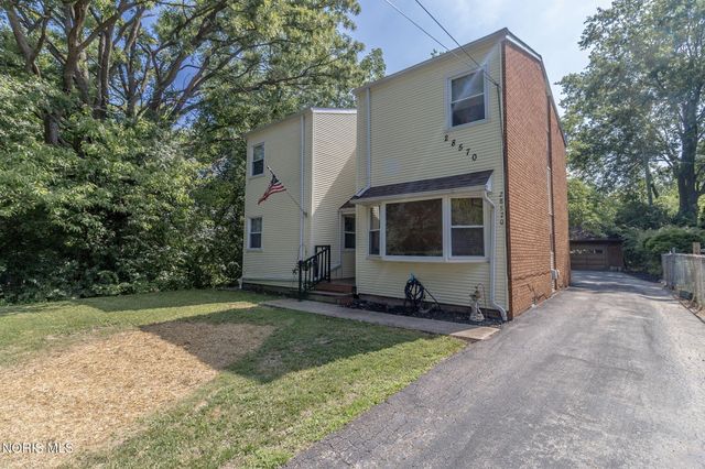 28570 Simmons Road, Perrysburg, OH 43551