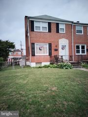 2209 GRAYTHORN RD, Baltimore, MD 21220