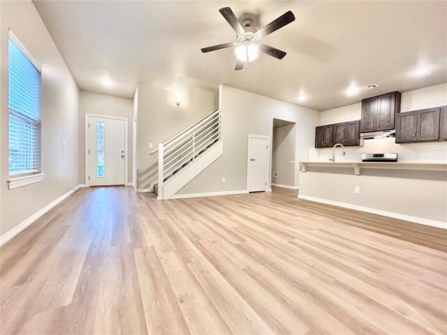 2188 Camino Del Plaza Lane, Edmond, OK 73013