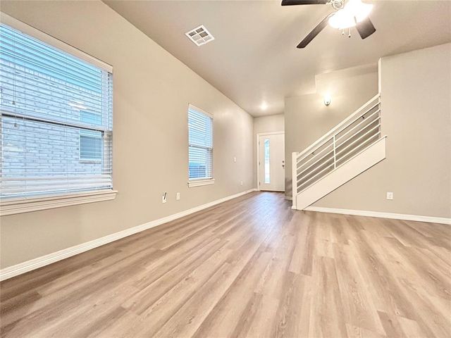 2188 Camino Del Plaza Lane, Edmond, OK 73013