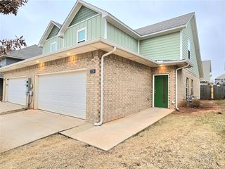 2188 Camino Del Plaza Lane, Edmond, OK 73013