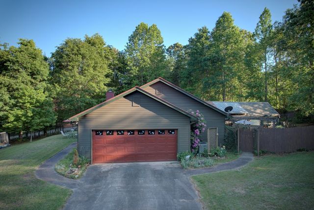 35 Kitchen Way West, Dahlonega, GA 30533