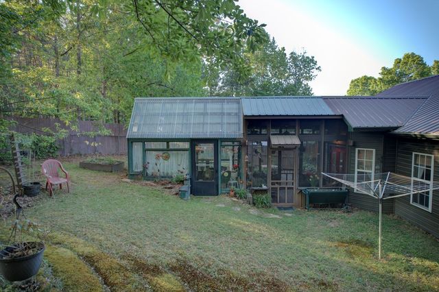 35 Kitchen Way West, Dahlonega, GA 30533