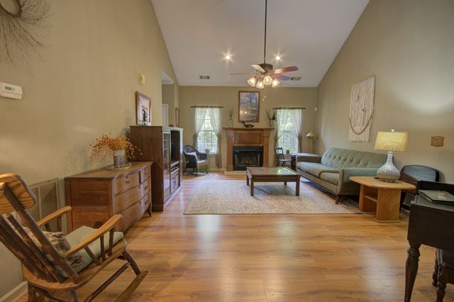 35 Kitchen Way West, Dahlonega, GA 30533