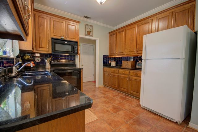 35 Kitchen Way West, Dahlonega, GA 30533