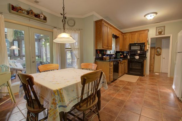 35 Kitchen Way West, Dahlonega, GA 30533