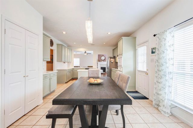 15415 Longhorn Cavern Drive, Sugar Land, TX 77498