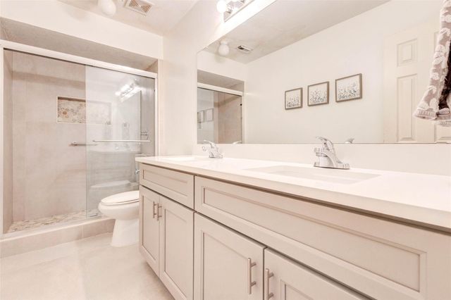 15415 Longhorn Cavern Drive, Sugar Land, TX 77498