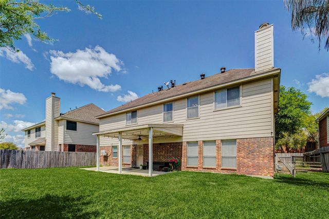 15415 Longhorn Cavern Drive, Sugar Land, TX 77498