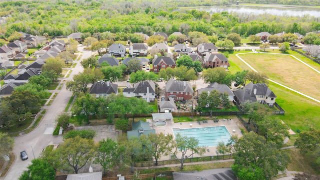 15415 Longhorn Cavern Drive, Sugar Land, TX 77498