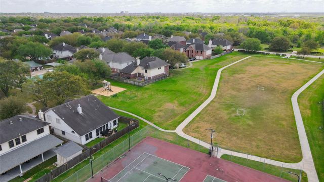 15415 Longhorn Cavern Drive, Sugar Land, TX 77498