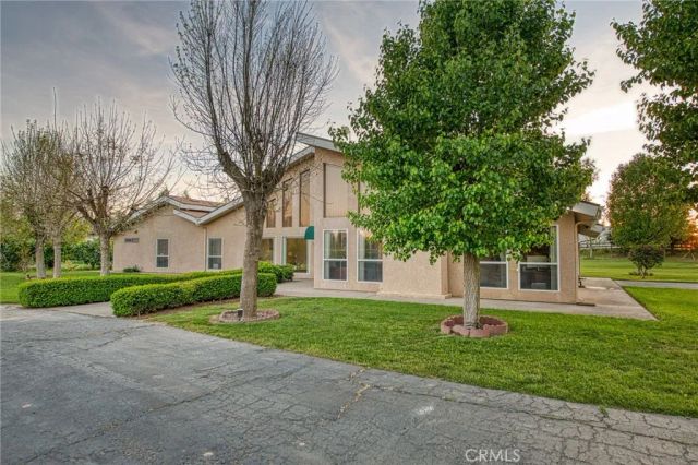 12235 Willow Avenue, Clovis, CA 93619