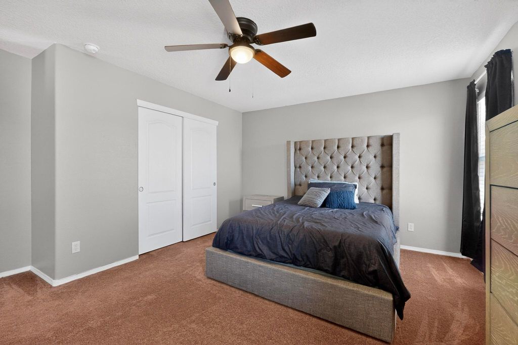 Image 24 of property listing at 3330 Campfire Street SW, Los Lunas, NM 87031