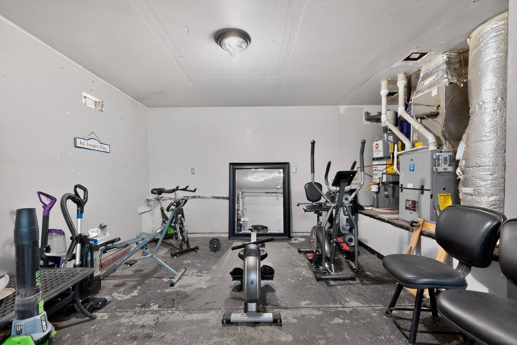 Image 36 of property listing at 3330 Campfire Street SW, Los Lunas, NM 87031