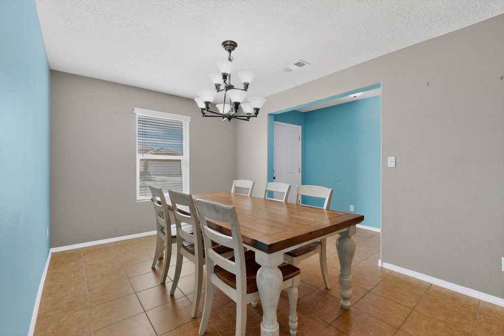 Image 6 of property listing at 3330 Campfire Street SW, Los Lunas, NM 87031