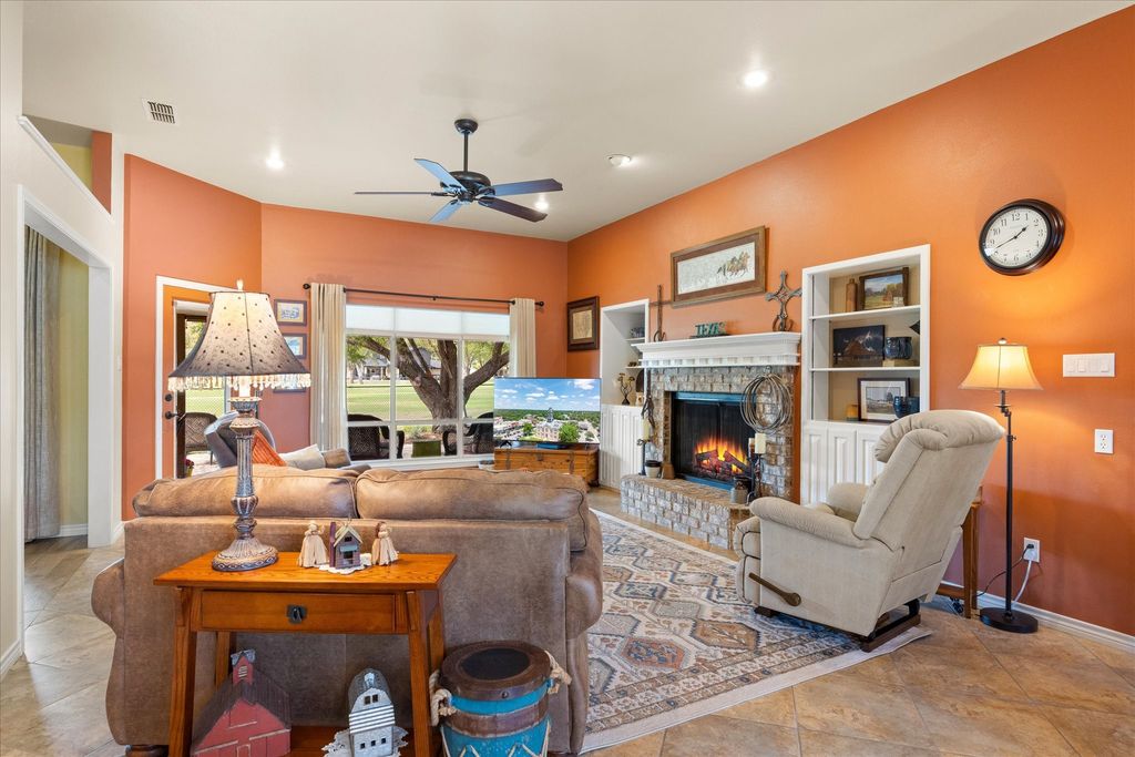 9004 Woodlawn Drive, Granbury, TX 76049 — photo 5