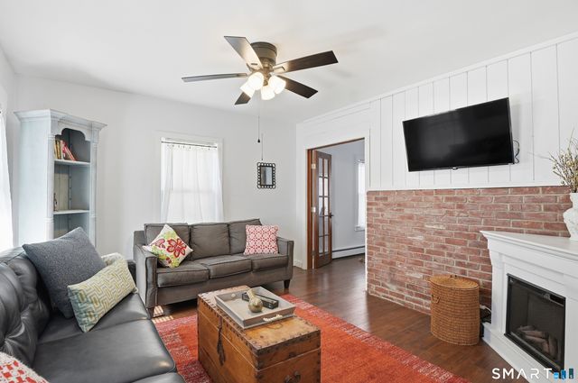 944 Longbrook Avenue, Stratford, CT 06614