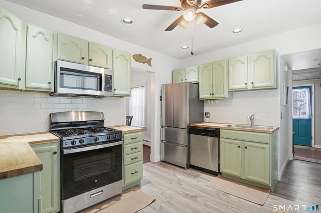 944 Longbrook Avenue, Stratford, CT 06614