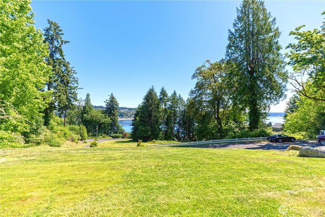 178 Bella Bella Drive, Fox Island, WA 98333