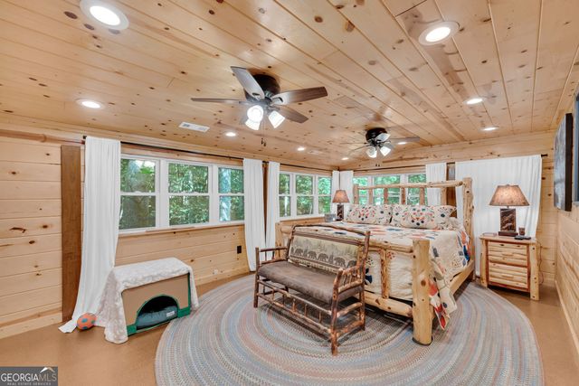 113 Biddy Mtn Lane, Tiger, GA 30576