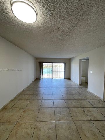 10290 NW 9th St Circle 113, Miami, FL 33172