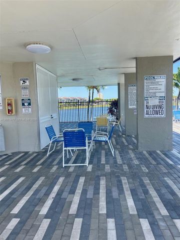10290 NW 9th St Circle 113, Miami, FL 33172