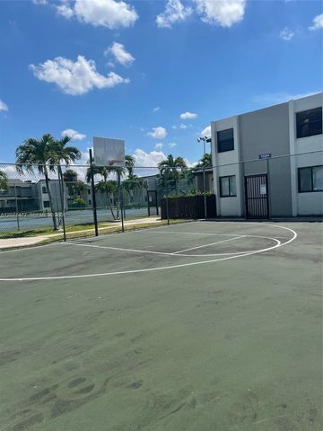 10290 NW 9th St Circle 113, Miami, FL 33172