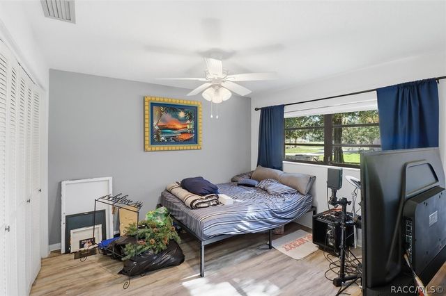 59 Cypress Boulevard W, Homosassa, FL 34446