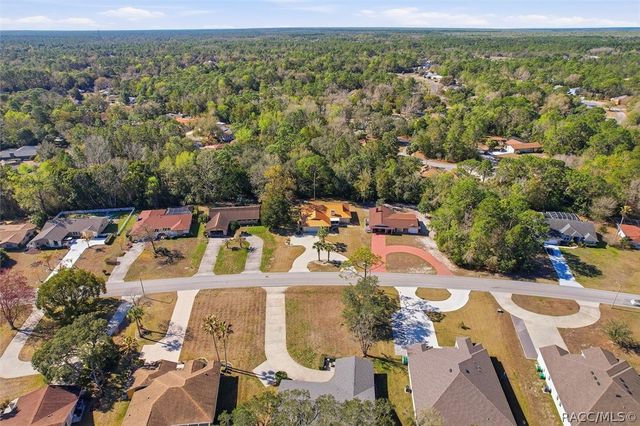 59 Cypress Boulevard W, Homosassa, FL 34446