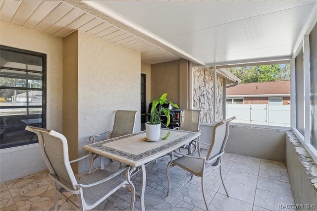 59 Cypress Boulevard W, Homosassa, FL 34446