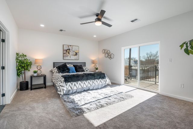 2105 New York Avenue SW, Albuquerque, NM 87104