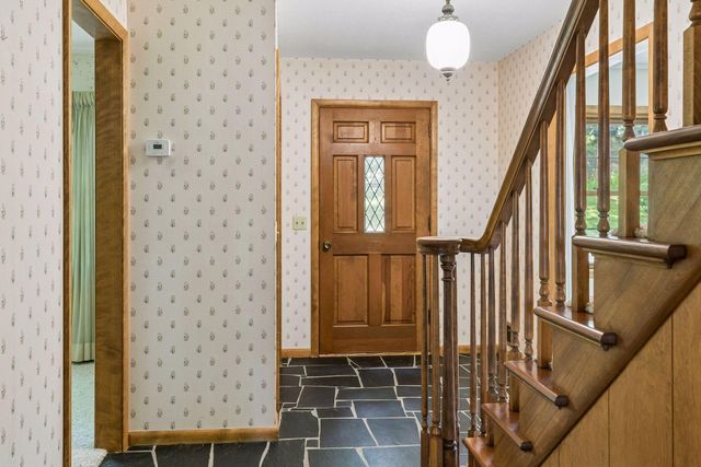 3931 Huntingdon Drive, Hopkins, MN 55305