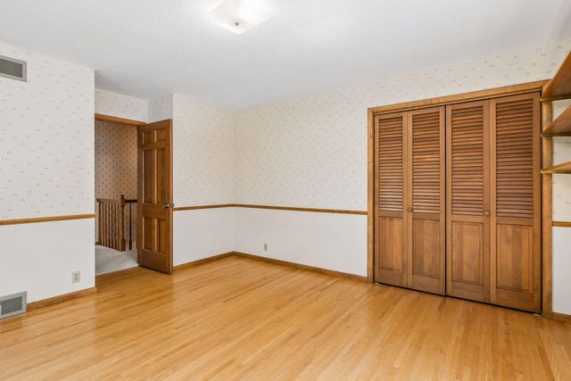 3931 Huntingdon Drive, Hopkins, MN 55305