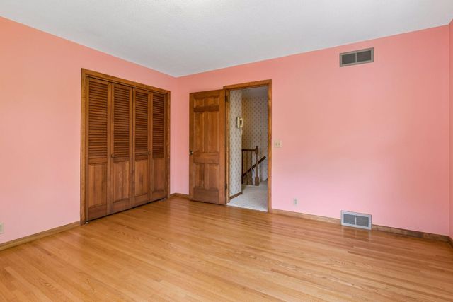 3931 Huntingdon Drive, Hopkins, MN 55305