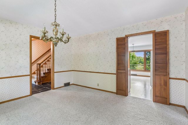 3931 Huntingdon Drive, Hopkins, MN 55305