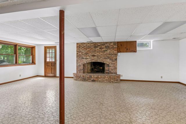 3931 Huntingdon Drive, Hopkins, MN 55305