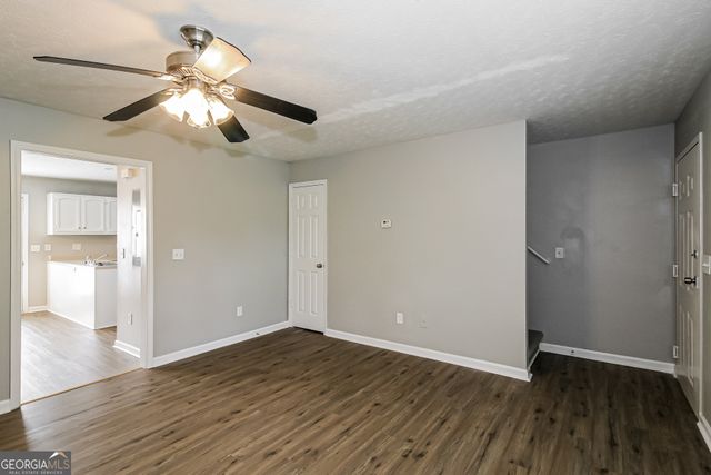 5 E Newnan Road, Newnan, GA 30263