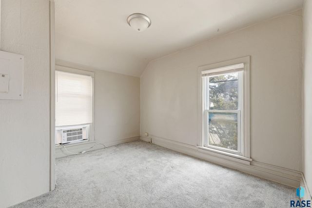 719 S 2nd Ave Avenue, Sioux Falls, SD 57104