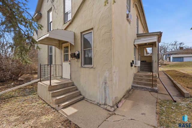 719 S 2nd Ave Avenue, Sioux Falls, SD 57104