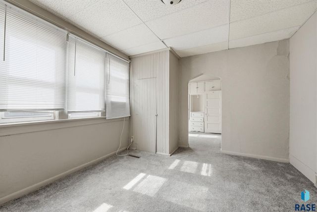 719 S 2nd Ave Avenue, Sioux Falls, SD 57104