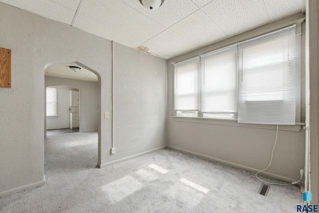 719 S 2nd Ave Avenue, Sioux Falls, SD 57104