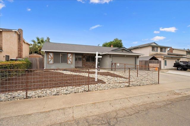 904 E 22nd St, Marysville, CA 95901