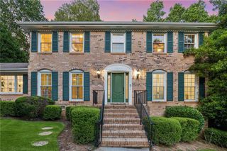 5262 Lakesprings Drive, Atlanta, GA 30338
