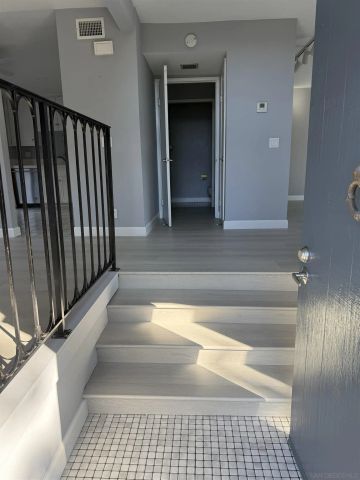 3338 Caminito Vasto, La Jolla, CA 92037