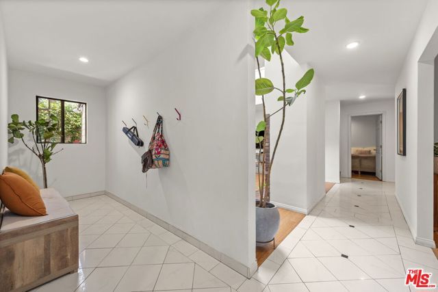 1508 Harvard Street B, Santa Monica, CA 90404