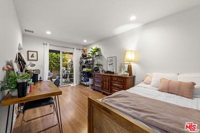1508 Harvard Street B, Santa Monica, CA 90404