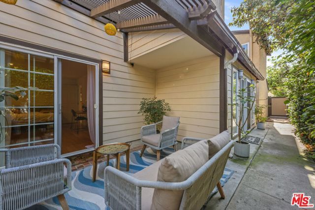 1508 Harvard Street B, Santa Monica, CA 90404