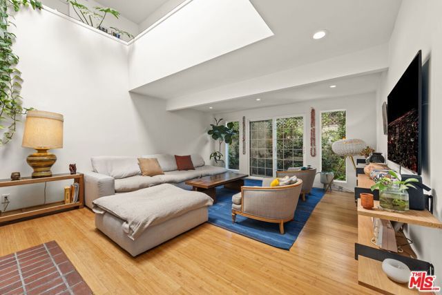 1508 Harvard Street B, Santa Monica, CA 90404