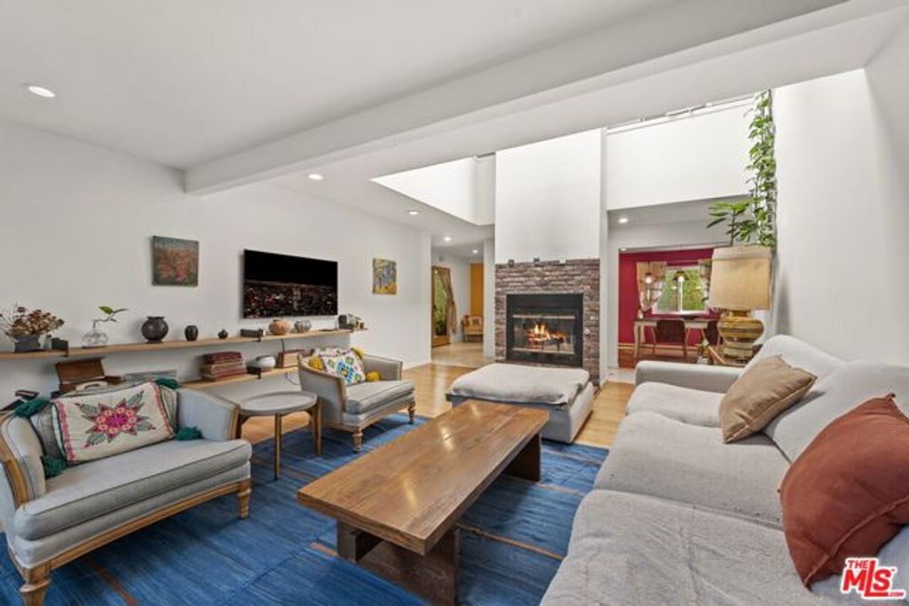 1508 Harvard Street B, Santa Monica, CA 90404