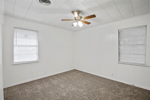 711 N Carroll Boulevard, Denton, TX 76201